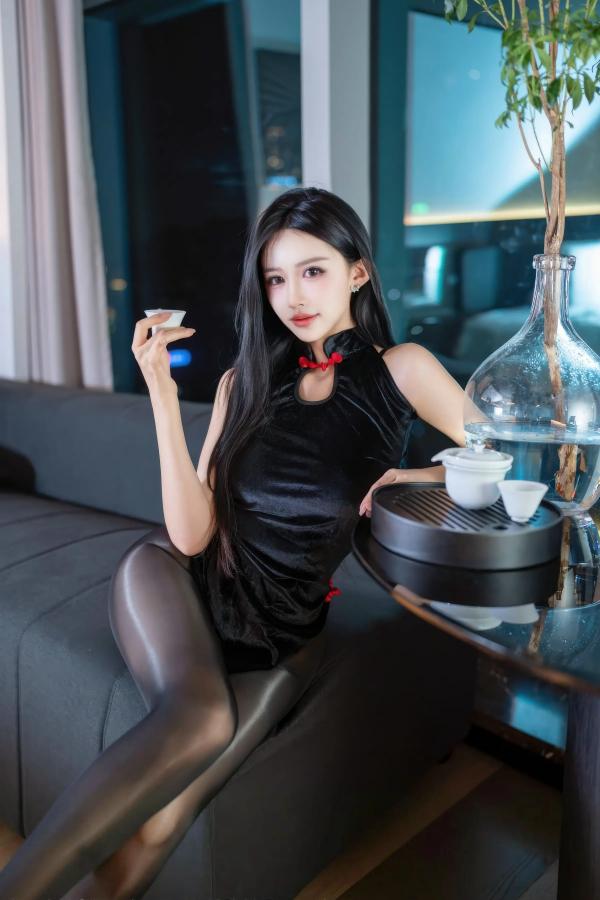   [XiuRen]高清写真图 2026.01.30 No.11300 shelly诗莉 黑色情趣内衣第11张图片